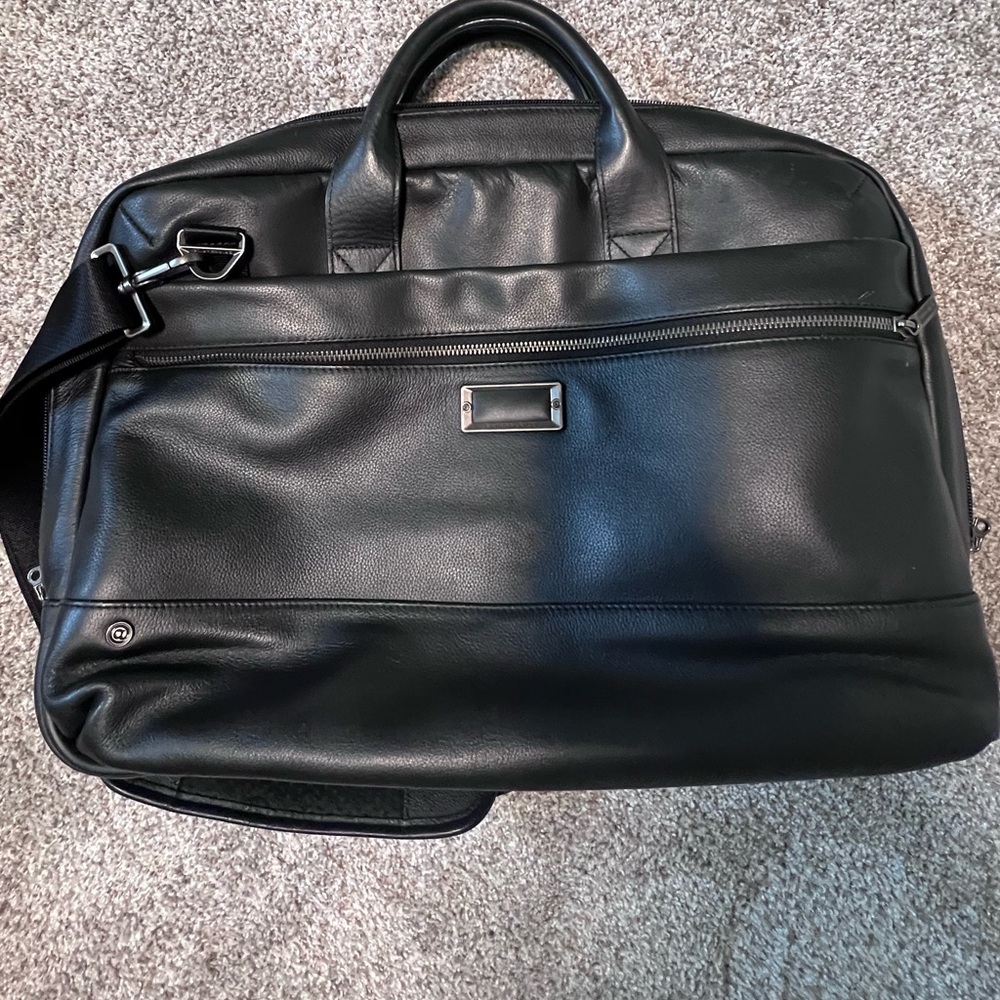 Briggs & Riley leather breifcase laptop bag.